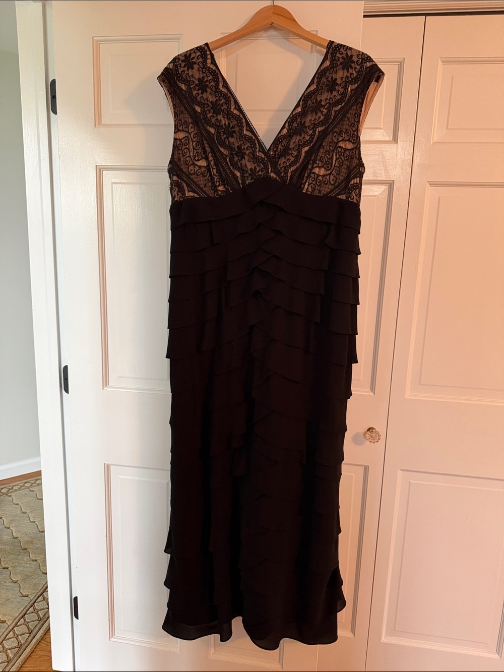 Adrianna Papell Black Lace V-Neck Tiered Ruffle Maxi Dress